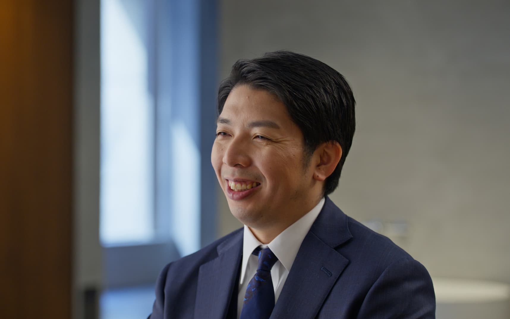 中塚 信二郎代表取締役。